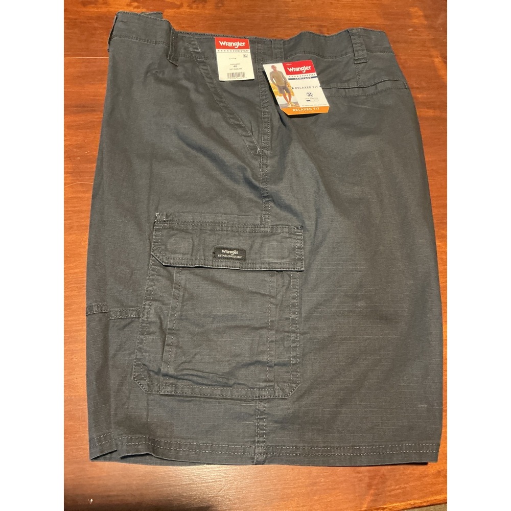 2 Wrangler Five Star Heritage Relaxed Fit Cargo Shorts Gray 46 10" Inseam NWT